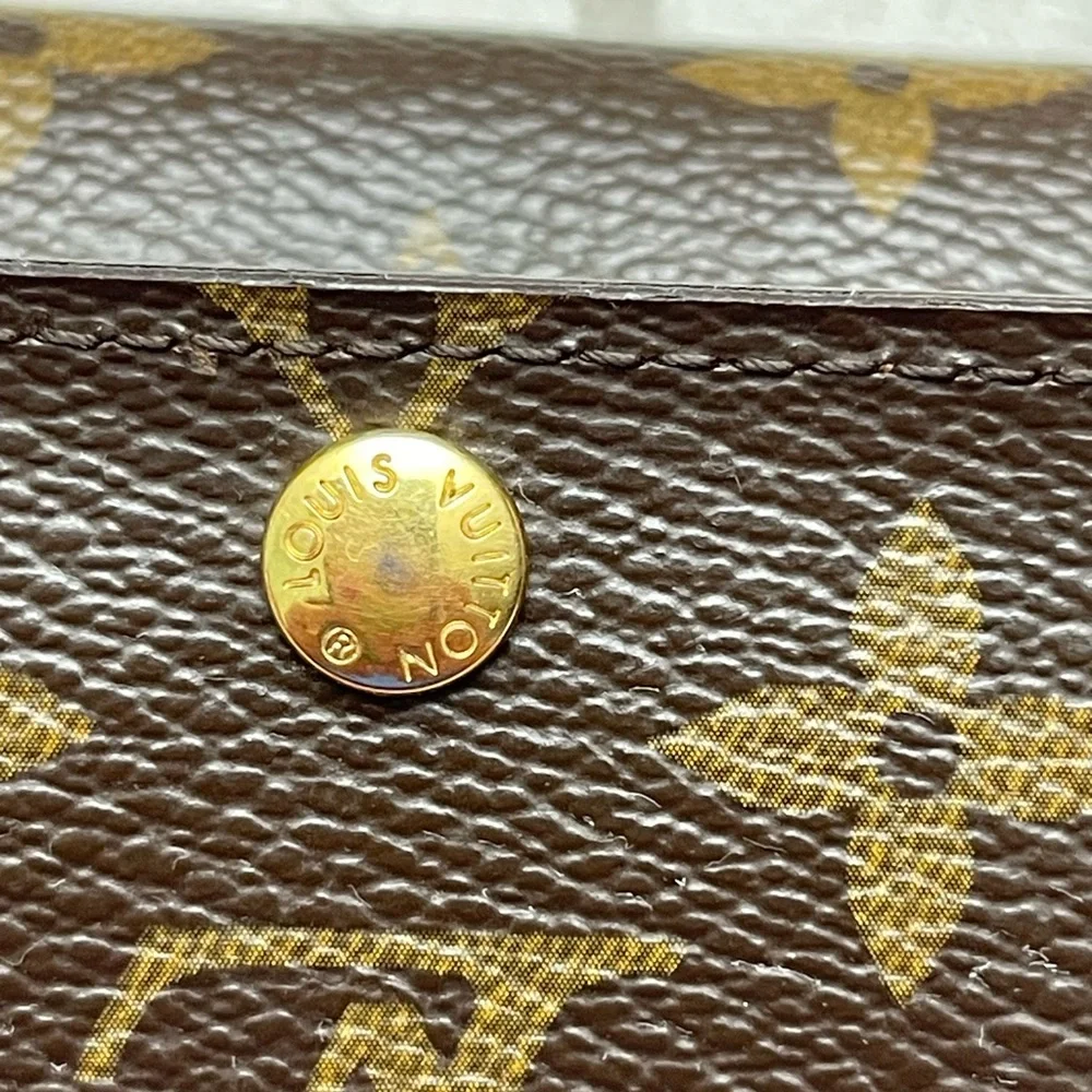 Louis Vuitton Monogram Multicles Key Case - Picture 6 of 15